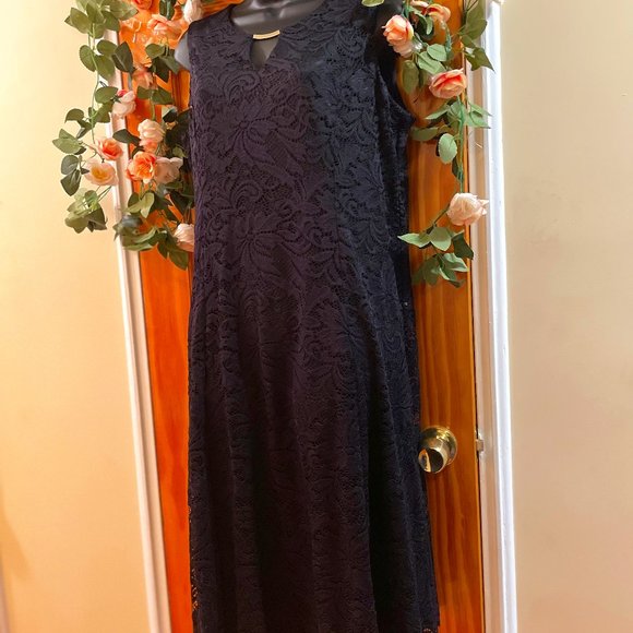 Blak Lace Draped Dress Sleeveless - Picture 1 of 4